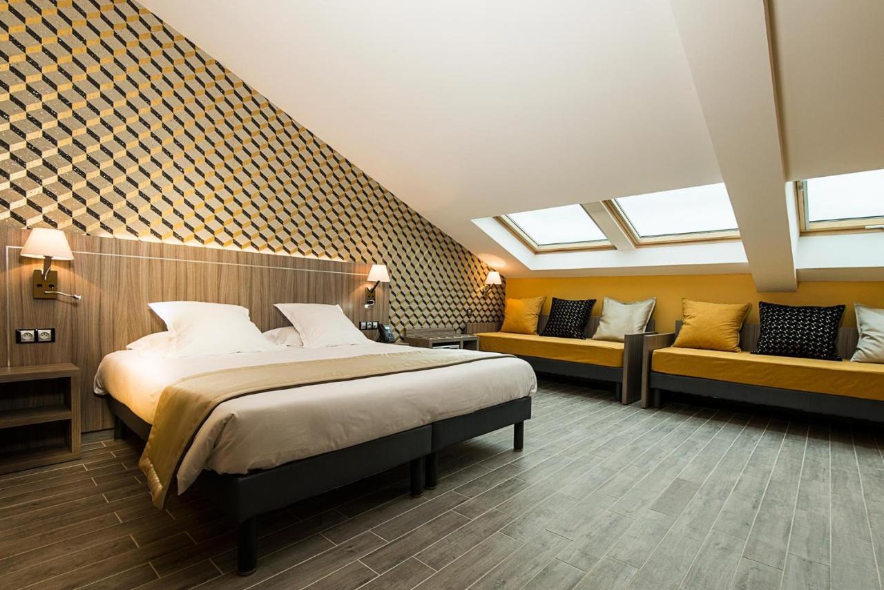 Hotel Unique & 4*